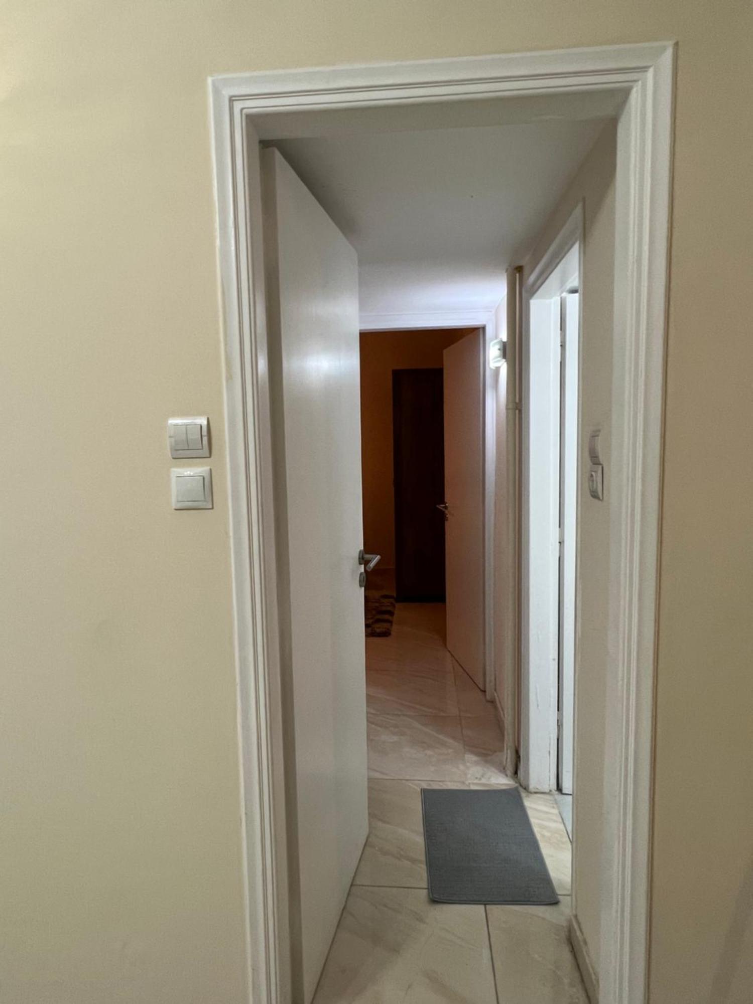 Jr 2 Apartment *